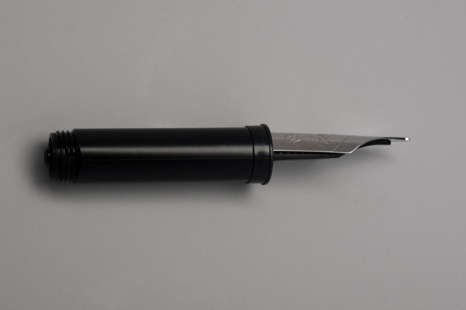 Calligraphy nib, type 076, Triple, stainless steel, side face